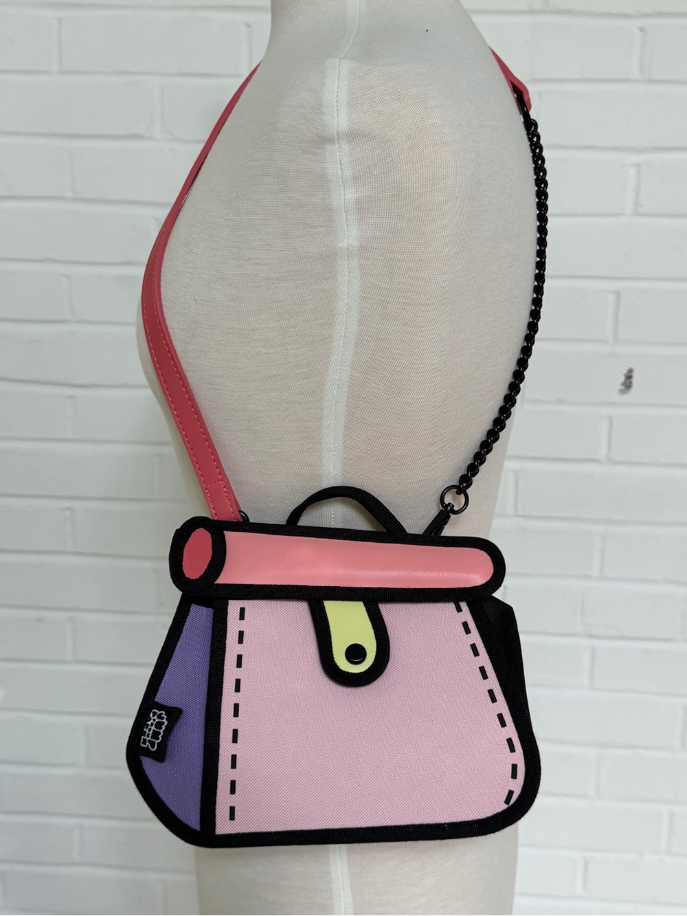 JumpFromPaper 2D Cartoon Illusion Pink Mini Shoulder Bag - Picture 3 of 4